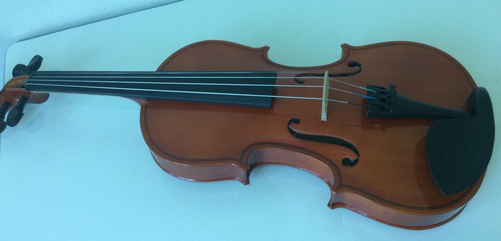バイオリン