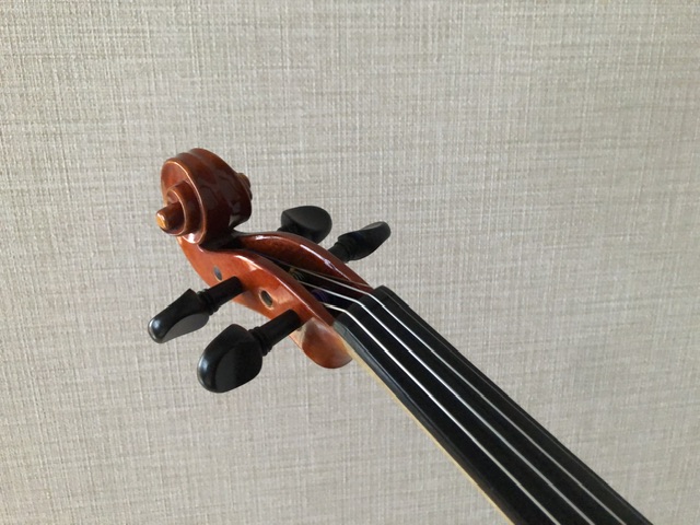 バイオリン